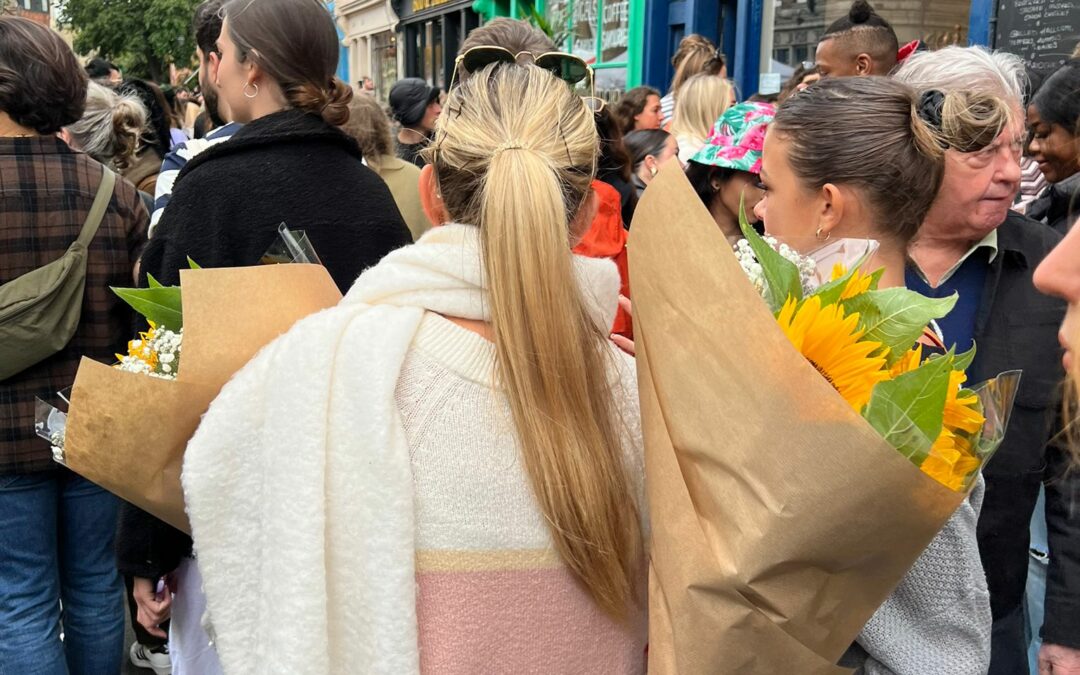 PORQUE O CONSUMO DE FLORES NA EUROPA É TAO MAIS ALTO E TAO DIFERENTE DO BRASIL